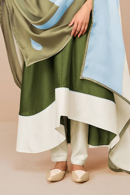 Ampm_Olive Green Chanderi Embroidery V-neck Color Blocked Kurta Set _at_Aza_Fashions