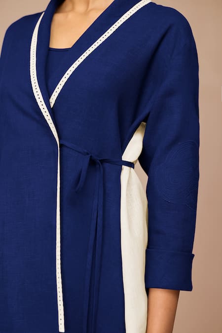 Buy_Ampm_Blue Linen, Viscose Cut Work V-, Round Wrap Top And Slim Fit Pant Set 