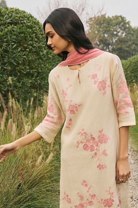 Buy_Vaayu_Beige Muslin, Cotton Embroidery Keyhole Neck And Pink Kurta Set _Online_at_Aza_Fashions