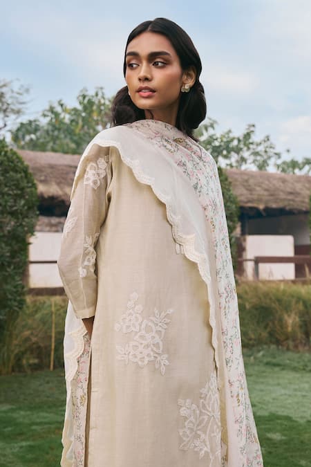 Vaayu_Beige Muslin Embroidery Round Neck Kurta Set _Online_at_Aza_Fashions