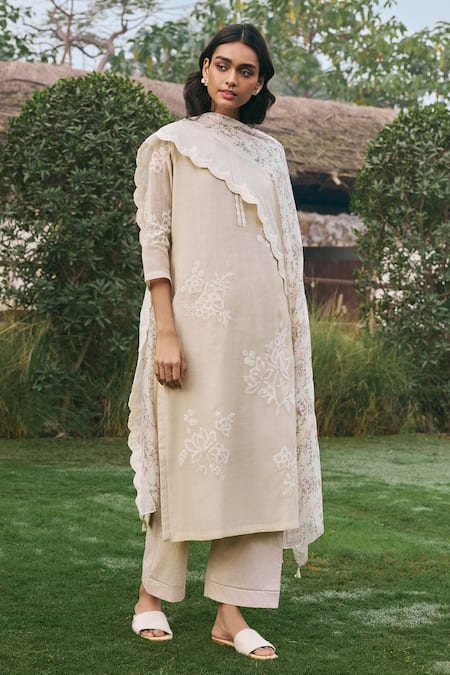 Buy_Vaayu_Beige Muslin Embroidery Round Neck Kurta Set _Online_at_Aza_Fashions