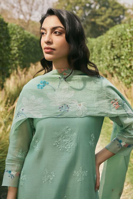 Vaayu_Green Muslin, Cotton Embroidery Round Neck Kurta Set _Online_at_Aza_Fashions
