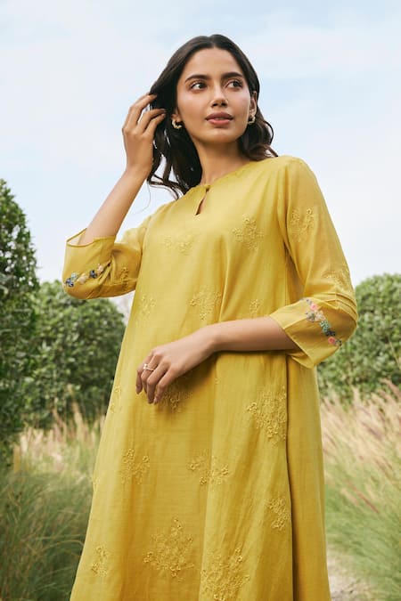 Shop_Vaayu_Yellow Muslin Embroidery Round Neck Kurta And Pant Set _Online_at_Aza_Fashions