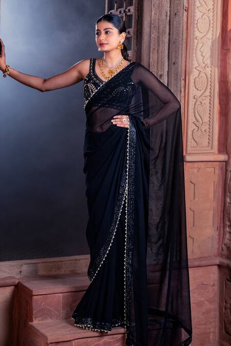Meenagurnam Black Net, Georgette, Viscose Sequins, Embroidery Designer Classic Saree Set at Aza Fashions Meenagurnam_Black Net, Georgette, Viscose Sequins, Embroidery Designer Classic Saree Set _at_Aza_Fashions
