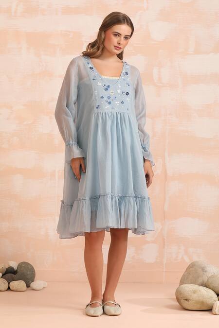 Dhaari_Blue Handloom Cotton Embroidery Round Neck Hand Flared Midi Dress _Online_at_Aza_Fashions