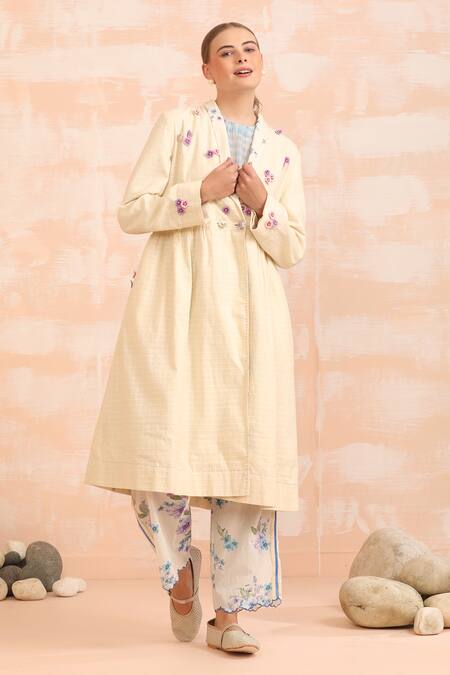 Buy_Dhaari_Beige Handloom , Embroidery Round Hand Painted Blue Prairie Outfit _Online_at_Aza_Fashions