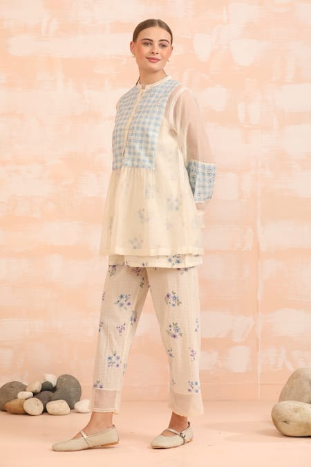 Buy_Dhaari_Blue Handloom Cotton Embroidery Round Neck Hand Painted Silk Pant Set 