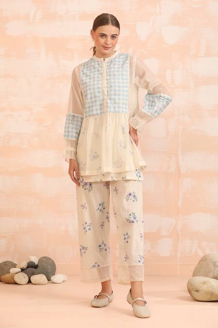 Shop_Dhaari_Blue Handloom Cotton Embroidery Round Neck Hand Painted Silk Pant Set 