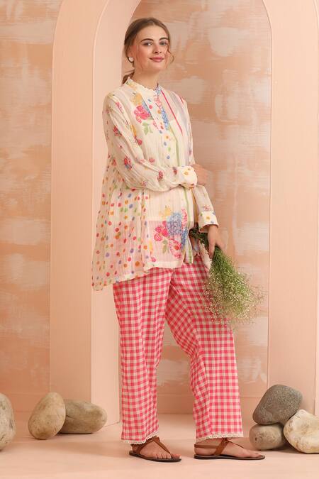 Buy_Dhaari_Pink Handloom Cotton, Silk Embroidery Mandarin Hand Painted Top With Slip 