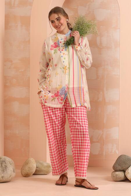 Dhaari_Pink Handloom Cotton, Silk Embroidery Round Hand Painted And Offwhite Pant Set _at_Aza_Fashions