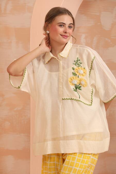 Dhaari_Off White , Silk, Handloom Embroidery Collared Hand Pant Set _Online_at_Aza_Fashions