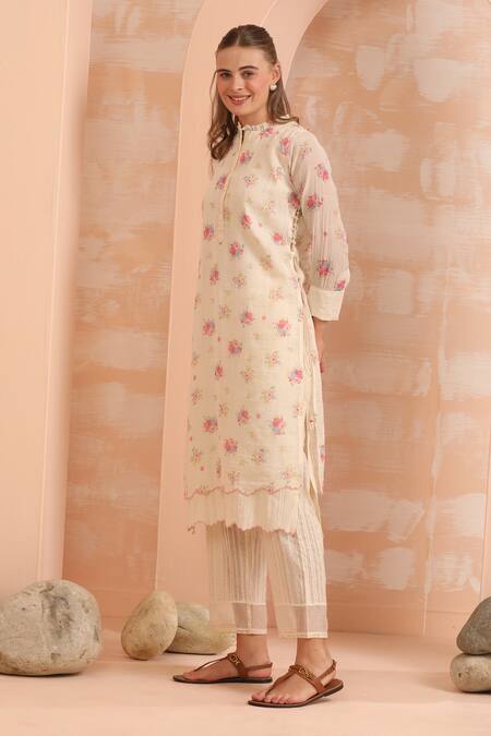 Buy_Dhaari_Off White Handloom Cotton, Silk Embroidery Round Neck Hand Painted Tunic _Online_at_Aza_Fashions