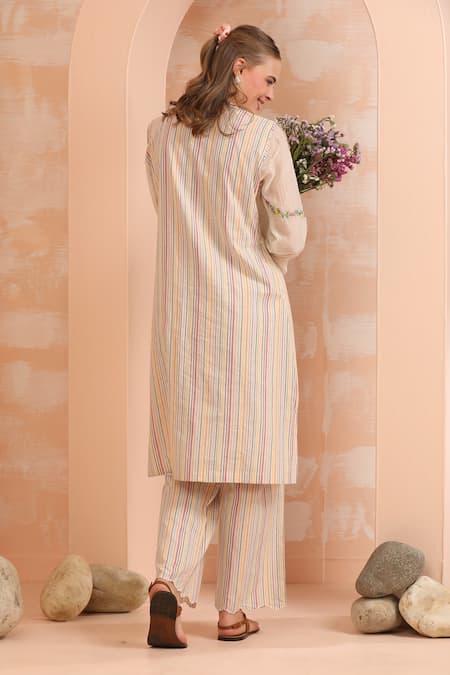 Shop_Dhaari_Pink Handloom Cotton, Silk Embroidery Round Neck Hand Long Kurti _at_Aza_Fashions