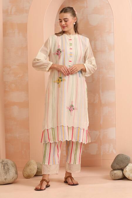 Buy_Dhaari_Pink Handloom Cotton, Silk Embroidery Open Neck Hand And Offwhite Kurta Set 