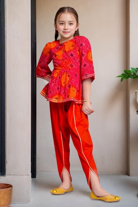 Samyukta Singhania Bandhani Printed Top & Dhoti Set 