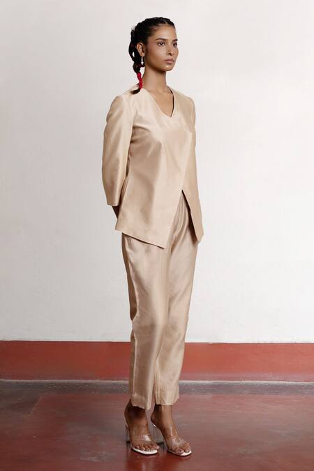 Shop Saksham & Neharicka Beige Cotton, Silk V-neck Benarasi Pant Set Online at Aza Fashions Shop_Saksham & Neharicka_Beige Cotton, Silk V-neck Benarasi Pant Set _Online_at_Aza_Fashions