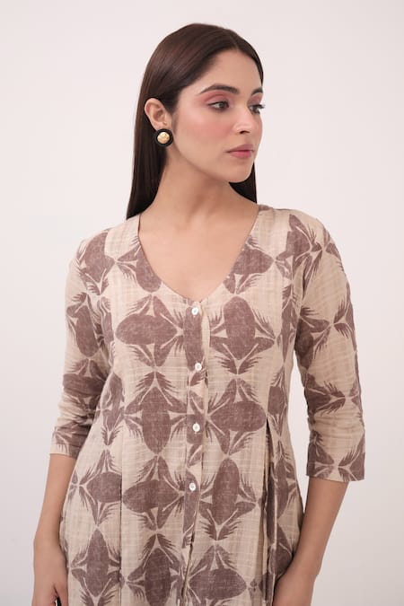 Ruchi Marodia Beige Cotton Printed Kurta Set at Aza Fashions Ruchi Marodia_Beige Cotton Printed Kurta Set _at_Aza_Fashions