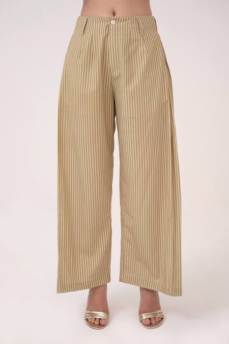 Ruchi Marodia Green Cotton Printed Straight Kurta Set at Aza Fashions Ruchi Marodia_Green Cotton Printed Straight Kurta Set _at_Aza_Fashions