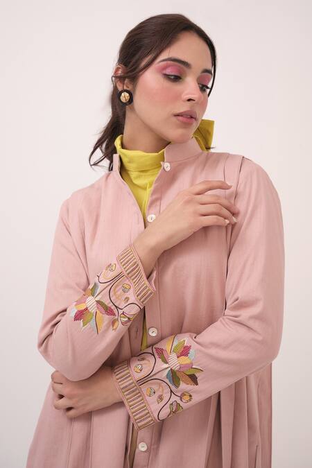 Shop Ruchi Marodia Pink Embroidery Round Neck Pastel Designer Jacket Online at Aza Fashions Shop_Ruchi Marodia_Pink Embroidery Round Neck Pastel Designer Jacket _Online_at_Aza_Fashions