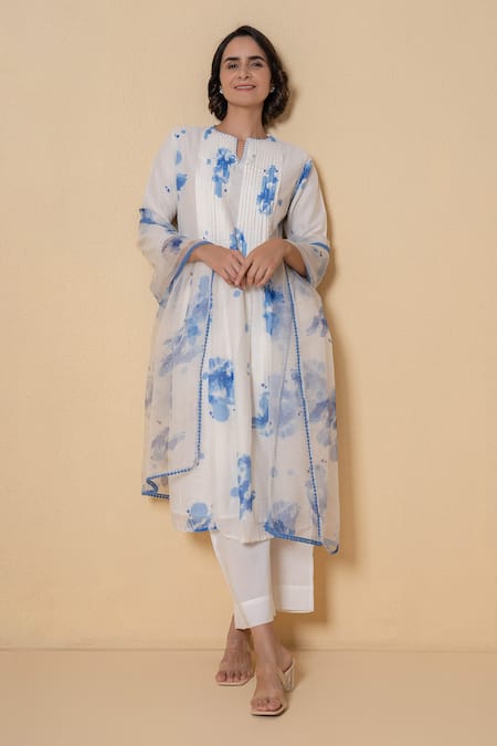 Kameez_White Chanderi, Cotton, Organza Keyhole Neck Floral Print Kurta Set _Online_at_Aza_Fashions