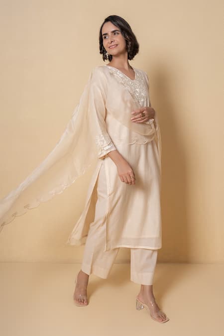 Shop_Kameez_Beige Chanderi, Cotton, Organza Embroidery V-neck Kurta Set _Online_at_Aza_Fashions