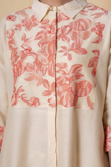 Shop_Kameez_Embroidered Ivory Chanderi Kurta Set_Online_at_Aza_Fashions