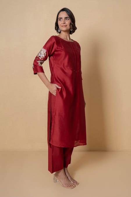 Buy_Kameez_Red Chanderi, Cotton, Organza Embroidery Round Neck Kurta Set _Online_at_Aza_Fashions