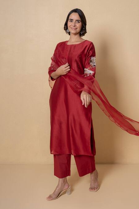 Kameez_Red Chanderi, Cotton, Organza Embroidery Round Neck Kurta Set _at_Aza_Fashions