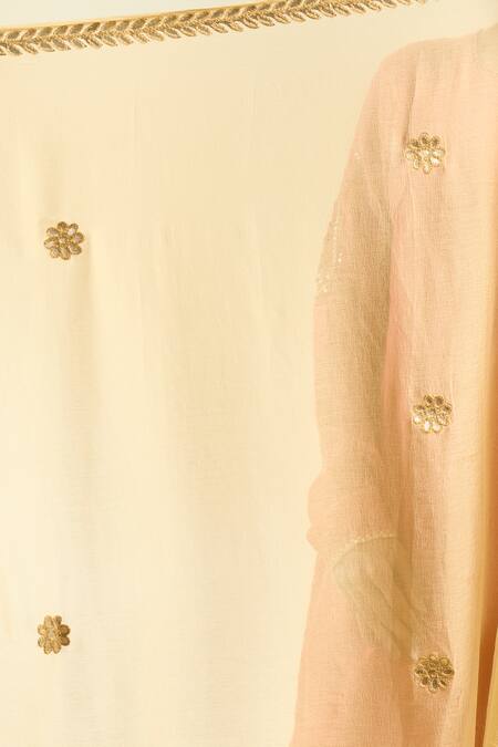 Buy Samyukta Singhania Gold Embroidered Chiffon Dupatta Buy_Samyukta Singhania_Gold Embroidered Chiffon Dupatta
