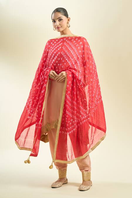 Shop_Samyukta Singhania_Embroidered Silk Blend Bandhani Dupatta_at_Aza_Fashions