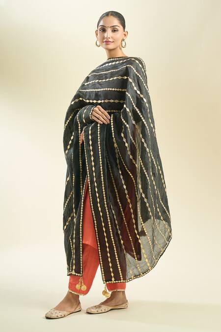 Buy_Samyukta Singhania_Black Silk Blend Dupatta With Golden Stripes_Online_at_Aza_Fashions