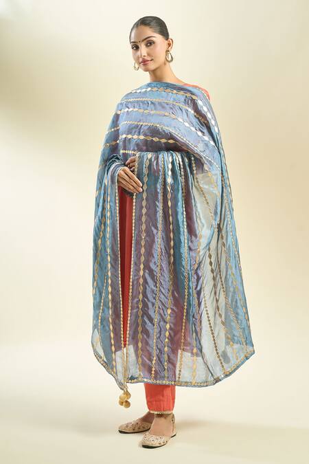 Samyukta Singhania_Gray Grey Silk Blend Dupatta With Golden Stripes_Online_at_Aza_Fashions