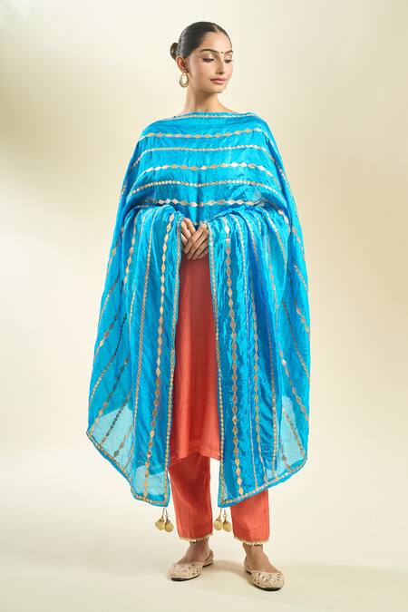 Buy_Samyukta Singhania_Aqua Blue Silk Blend Dupatta_Online_at_Aza_Fashions