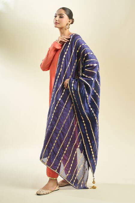 Buy_Samyukta Singhania_Navy Blue Silk Blend Dupatta_Online_at_Aza_Fashions