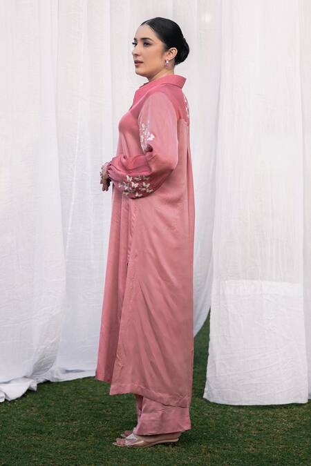Shop Daljit Sudan Pink Satin Embroidery Collared Salmon Kurta Set Online at Aza Fashions Shop_Daljit Sudan_Pink Satin Embroidery Collared Salmon Kurta Set _Online_at_Aza_Fashions