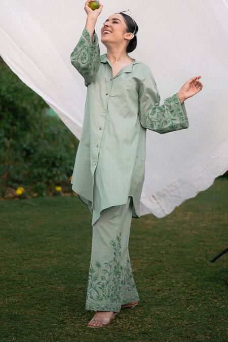 Shop_Daljit Sudan_Green Linen, Cotton Embroidery Collared Straight Kurta Set _Online_at_Aza_Fashions