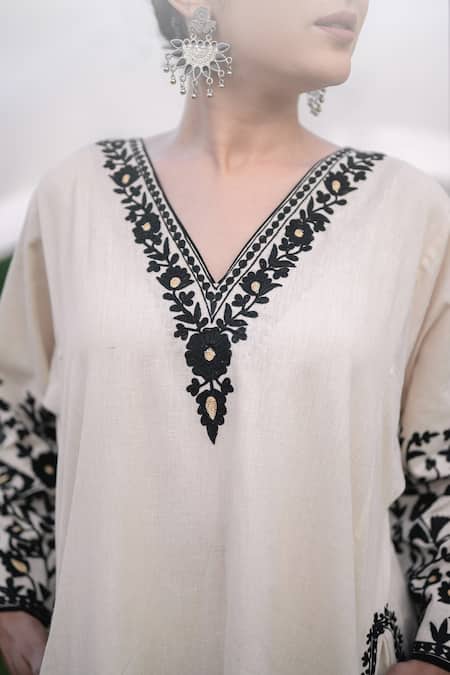 Shop_Daljit Sudan_Beige Handloom Cotton Embroidery V-neck Phiran Kurta And Pant Set _Online_at_Aza_Fashions