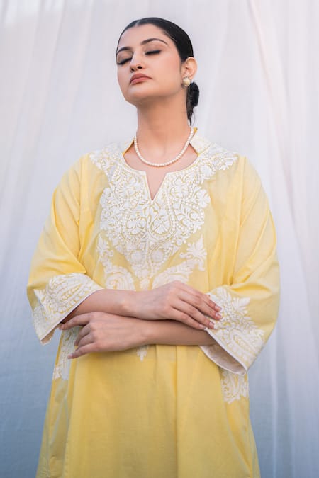 Daljit Sudan Yellow Linen, Cotton Embroidery Split V-neck Phiran Kurta Set Online at Aza Fashions Daljit Sudan_Yellow Linen, Cotton Embroidery Split V-neck Phiran Kurta Set _Online_at_Aza_Fashions