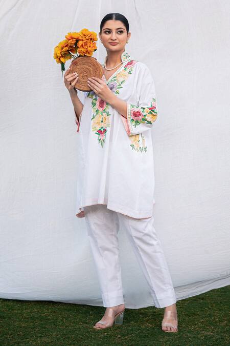 Buy_Daljit Sudan_White Linen, Cotton Embroidery Phiran Kurta Set _Online_at_Aza_Fashions