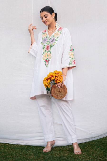 Shop_Daljit Sudan_White Linen, Cotton Embroidery Phiran Kurta Set _Online_at_Aza_Fashions