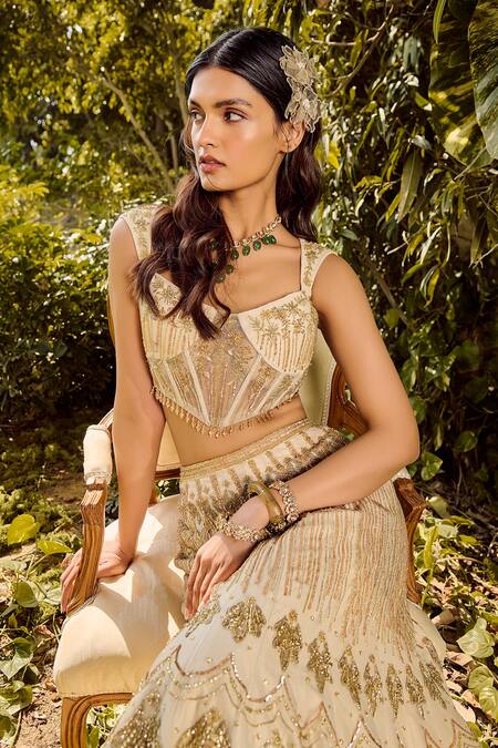 Parul Gandhi White Muslin, Silk Sequins, Embroidery Square Neck Classic Lehenga Set at Aza Fashions Parul Gandhi_White Muslin, Silk Sequins, Embroidery Square Neck Classic Lehenga Set _at_Aza_Fashions