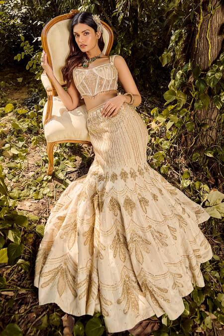 Buy Parul Gandhi White Muslin, Silk Sequins, Embroidery Square Neck Classic Lehenga Set Buy_Parul Gandhi_White Muslin, Silk Sequins, Embroidery Square Neck Classic Lehenga Set