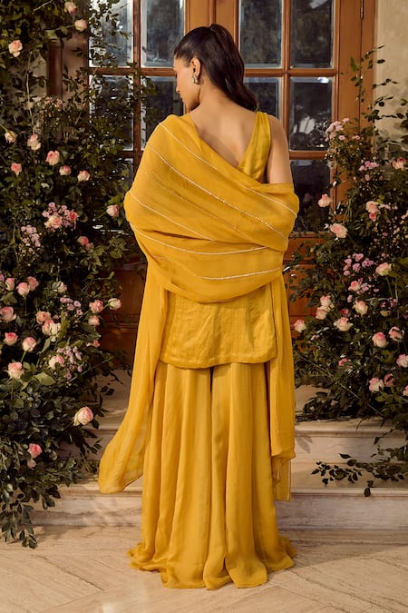 Shop_Parul Gandhi_Mustard Linen, Organza, Satin Embroidery Yellow Kurta Set _at_Aza_Fashions