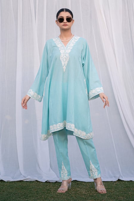 Shop_Daljit Sudan_Sky Blue Cotton Embroidery V-neck Kurta Pant Set _at_Aza_Fashions