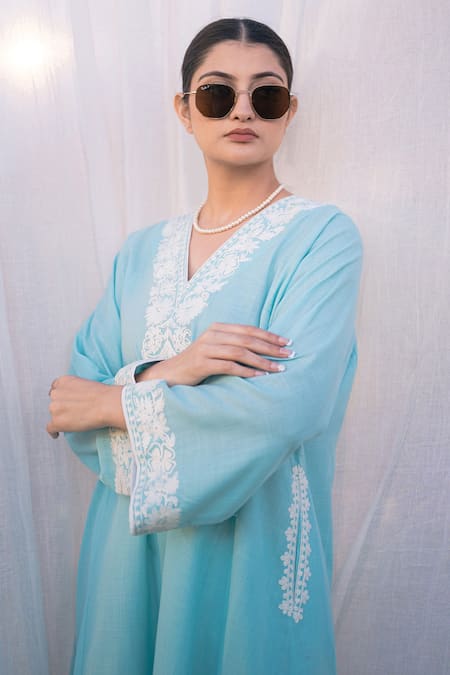 Shop_Daljit Sudan_Sky Blue Cotton Embroidery V-neck Kurta Pant Set _Online_at_Aza_Fashions
