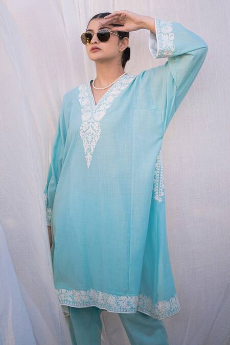 Daljit Sudan_Sky Blue Cotton Embroidery V-neck Kurta Pant Set _at_Aza_Fashions