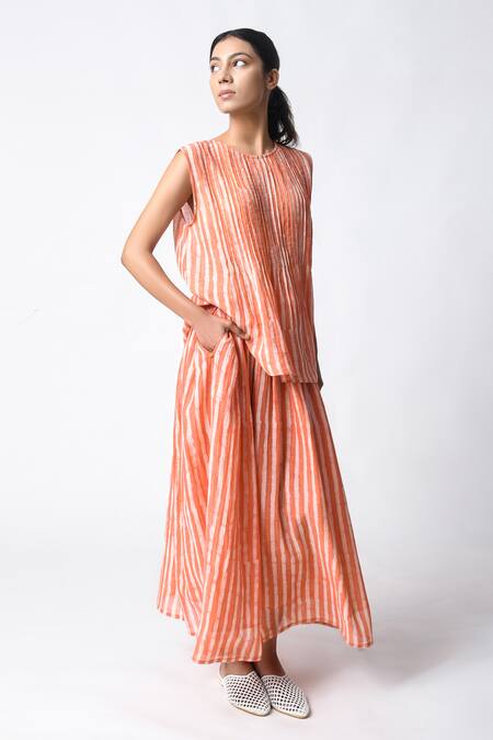 Shop JAYATI GOENKA Coral Chanderi Silk Round Neck Pintuck Cord Set Online at Aza Fashions Shop_JAYATI GOENKA_Coral Chanderi Silk Round Neck Pintuck Cord Set _Online_at_Aza_Fashions