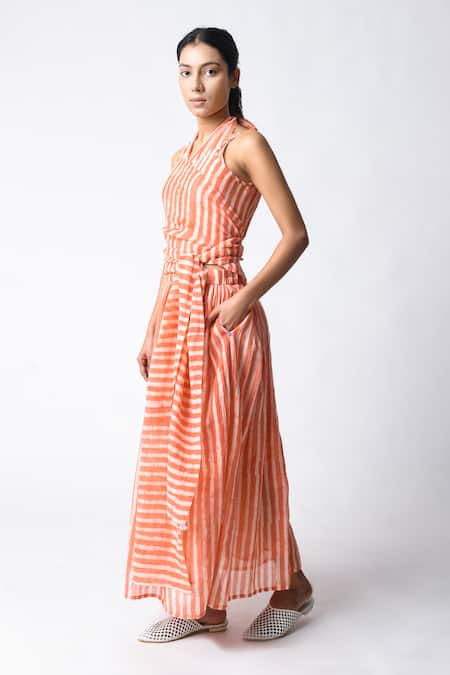 Buy JAYATI GOENKA Coral Chanderi Silk Halter Neck Waspie Cord Set Online at Aza Fashions Buy_JAYATI GOENKA_Coral Chanderi Silk Halter Neck Waspie Cord Set _Online_at_Aza_Fashions