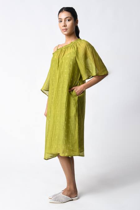 JAYATI GOENKA_Green Chanderi Silk Off-shoulder Henna Midi Dress _Online_at_Aza_Fashions