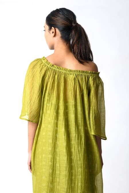 Shop_JAYATI GOENKA_Green Chanderi Silk Off-shoulder Henna Midi Dress _Online_at_Aza_Fashions